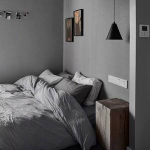 日本男人吮乳吃奶A片免费
